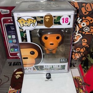 Funko Pop Baby Milo BAIT Exclusive Pop & Matching bait T-Shirt Combo Designer XL